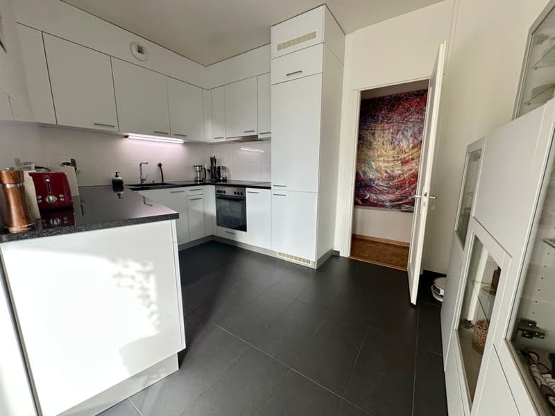 SOUS-LOCATION - Bel appartement meublé de 7.5p / 4 CHB / Balcon (7)