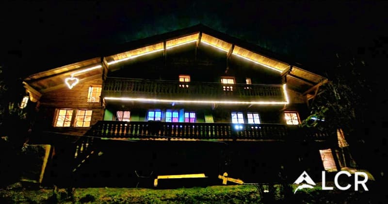 Beau et grand Chalet individuel de 200m2 avec terrain de 800m2 et son studio attenant (2)