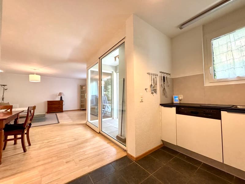 Bel appartement meublé de 3.5p avec petite terrasse à côté de la gare à Gland (5)