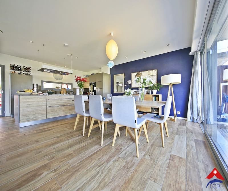 Magnifique villa 6.5p / 4 chambres + bureau / 3 SDB / jardin et piscine (2)