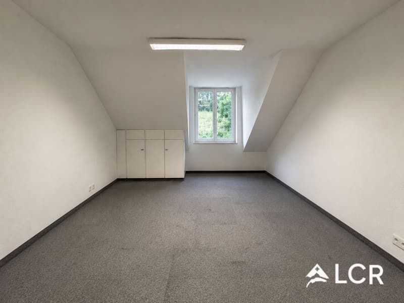 Bureau privatif de 26m² au Château de Vaumarcus (4)