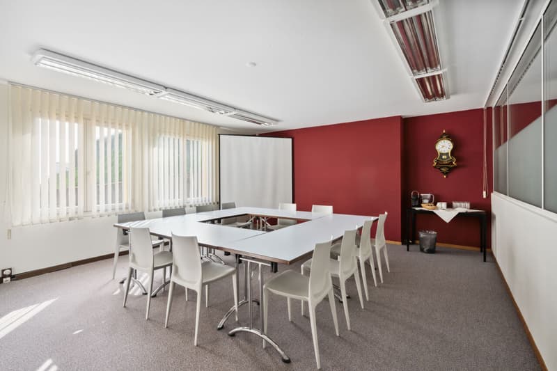 Bureau privatif de 26m² au Château de Vaumarcus (4)