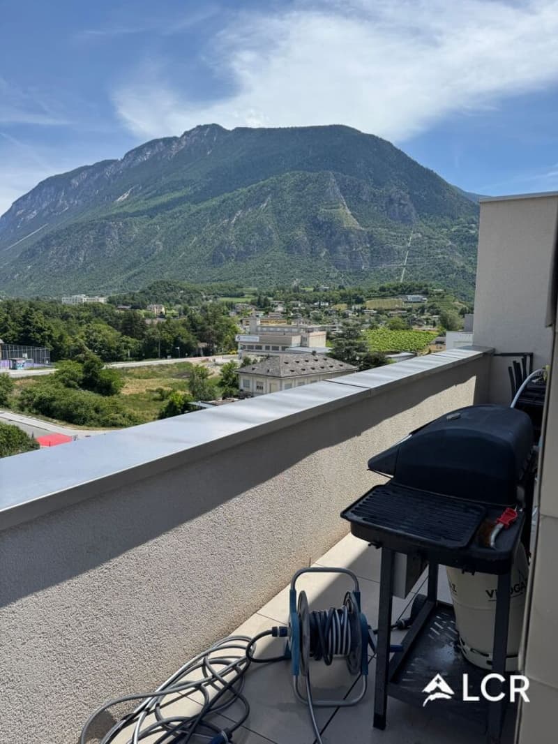 Magnifique Attique en Duplex de 4.5P / 3 CHB / 3 SDB / 1 grande terrasse / vue magnifique (6)