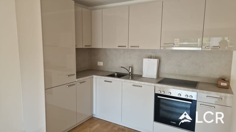 Bel appartement neuf de 2.5P / 1CHB / 1SDB / 1 Balcon (2)