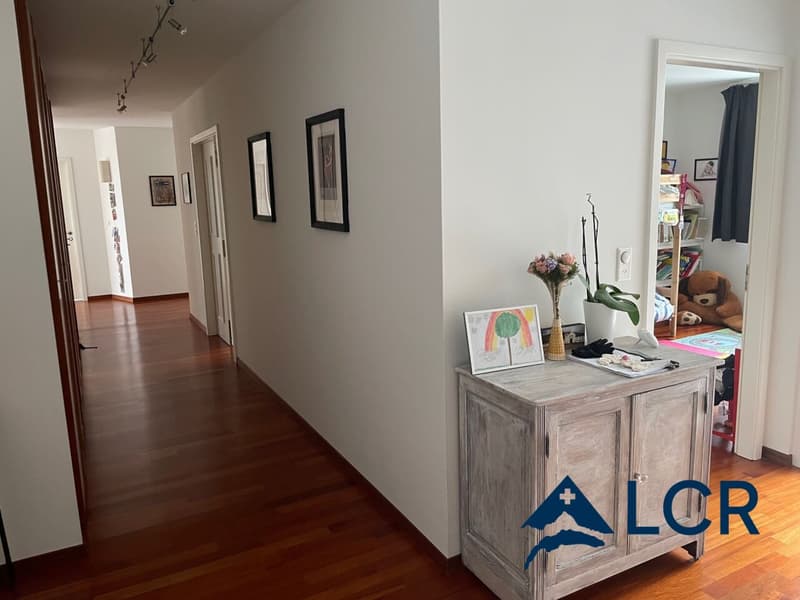 Bel appartement pour courte durée à Lausanne / meublé / 3 CHB / 2 SDB / 1 terrasse (8)