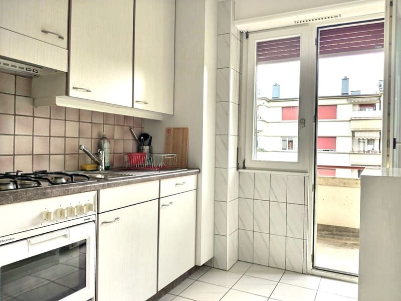 Bel appartement meublé à Lausanne / 3.5P / 2 CHB / 1 SDB / 1 Balcon (5)