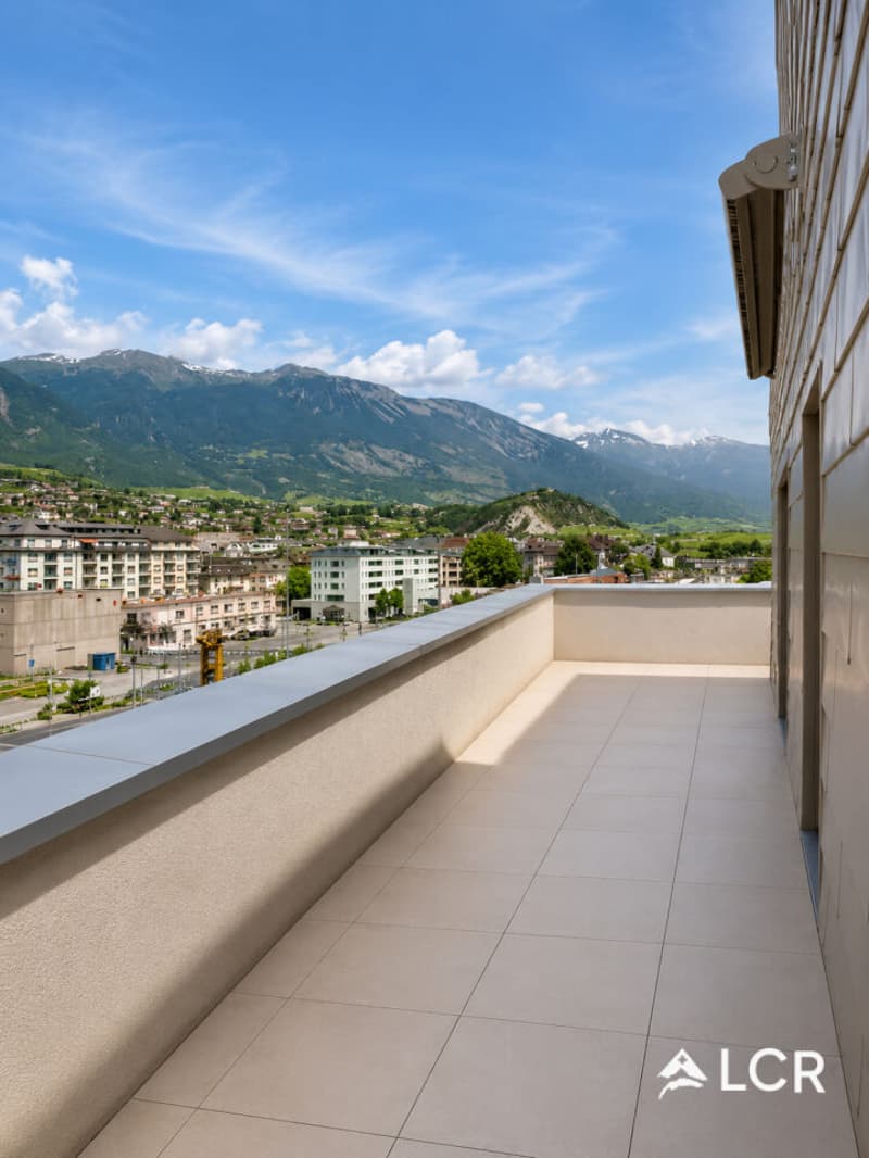 Magnifique Attique en Duplex de 4.5P / 3 CHB / 3 SDB / 1 grande terrasse / vue magnifique (12)