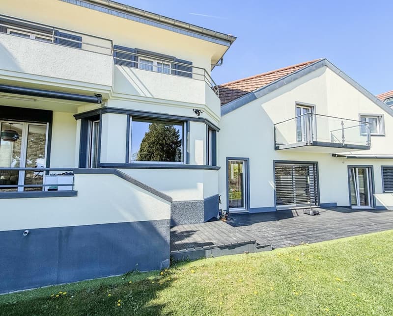 Magnifique maison de 7.5p / vue sur le lac (1)