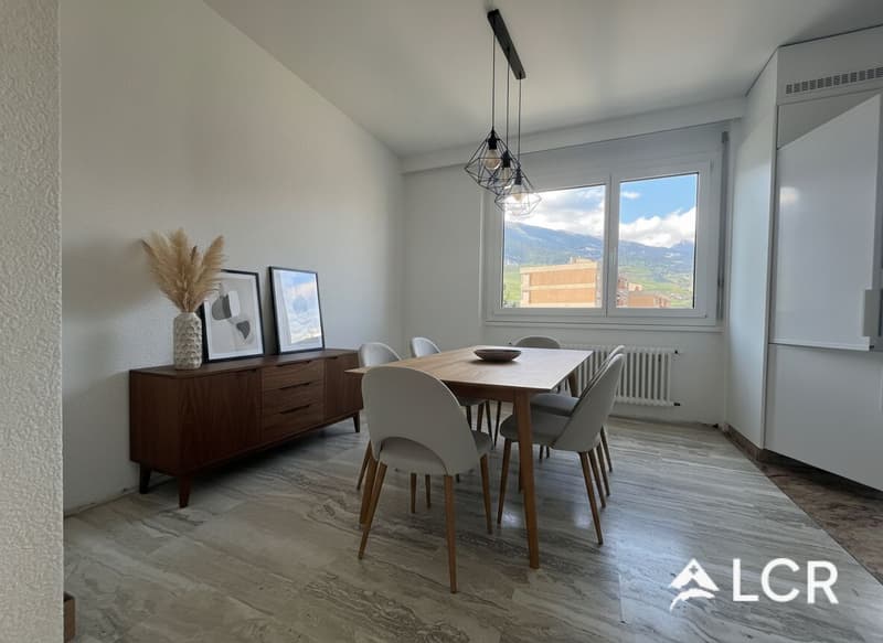 Bel appartement de 4.5P / 3 CHB / 1 SDB / 2 Balcons (3)