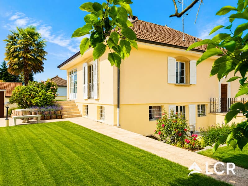 Magnifique maison familiale 8,5p / Jardin avec piscine et appartement indépendant (13)