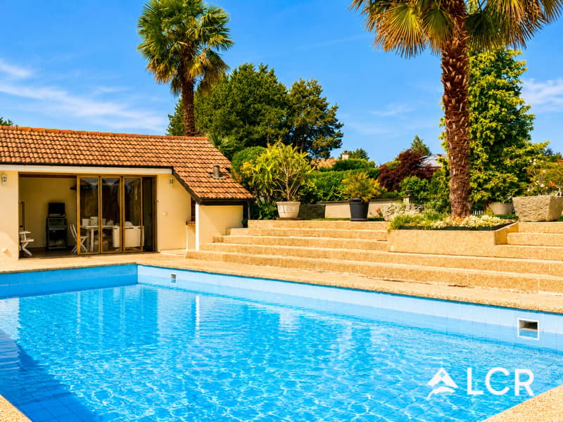 Magnifique maison familiale 8,5p / Jardin avec piscine et appartement indépendant (2)