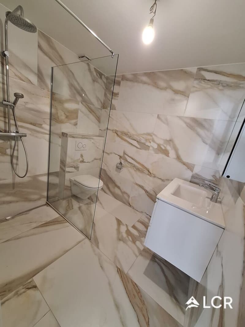Magnifique appartement de 4.5P / 3 CHB / 2 SDB / 1 balcon / 2 places de parc (5)