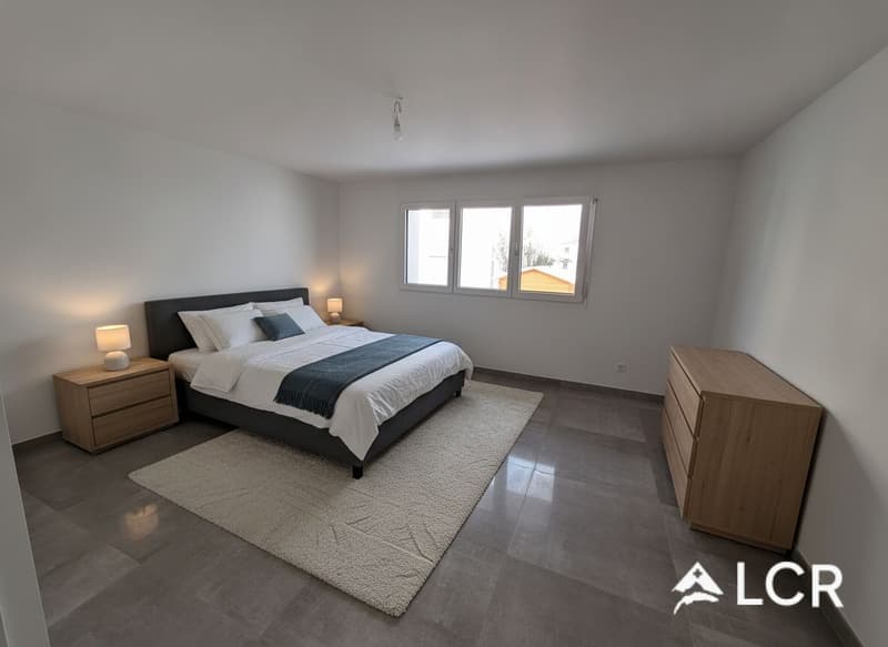 Magnifique appartement de 4.5P / 3 CHB / 2 SDB / 1 balcon / 2 places de parc (2)