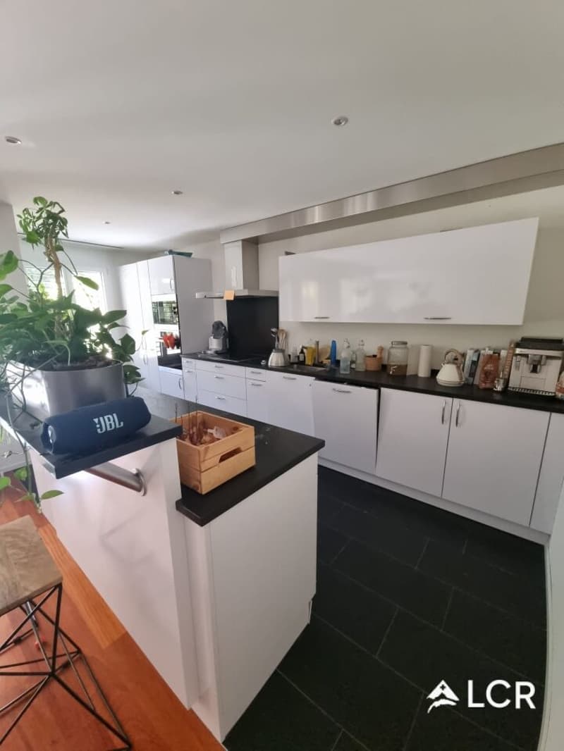 Bel appartement de 4.5p à Hauterive (3)