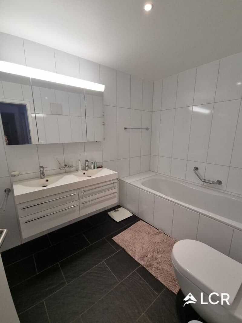 Bel appartement de 4.5p à Hauterive (5)