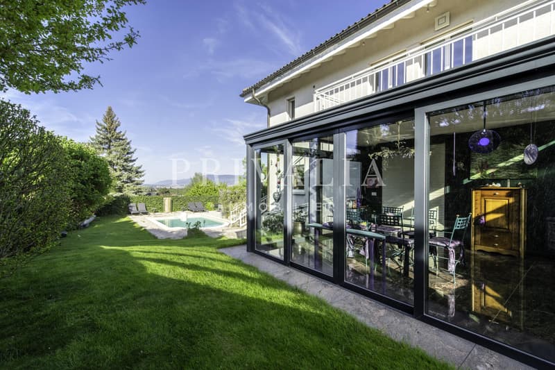 Magnifique villa de 560 m2 utile avec piscine et vue panoramique à Confignon (1)