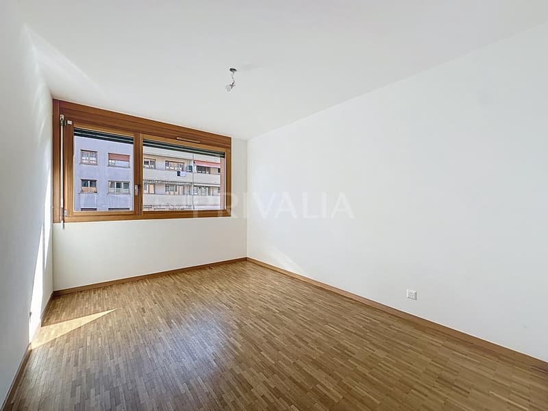 Spacieux appartement au coeur d'un immeuble moderne et sécurisé avec loggia, à proximité des Organisations Internationales (7)