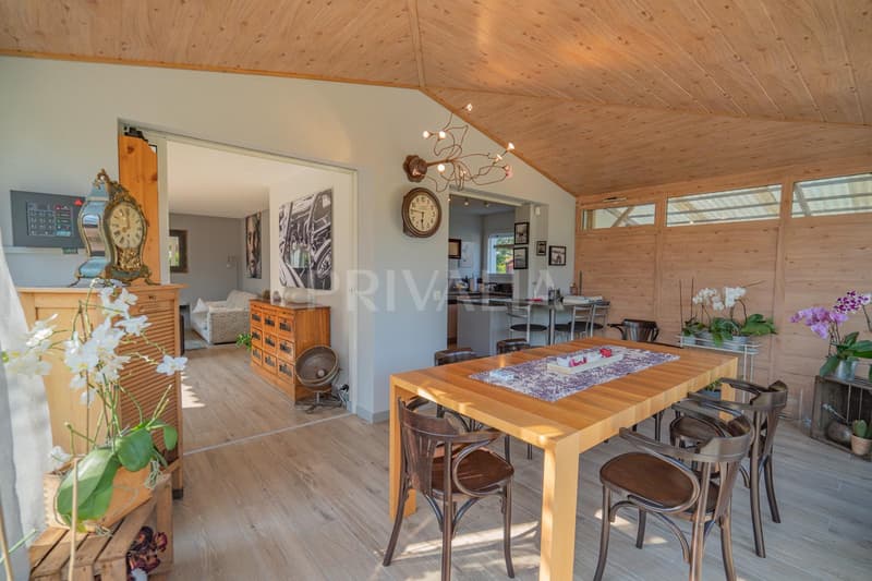 Belle maison mitoyenne en pignon avec jardin exposé plein sud (4)