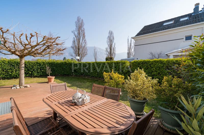 Belle maison mitoyenne en pignon avec jardin exposé plein sud (9)