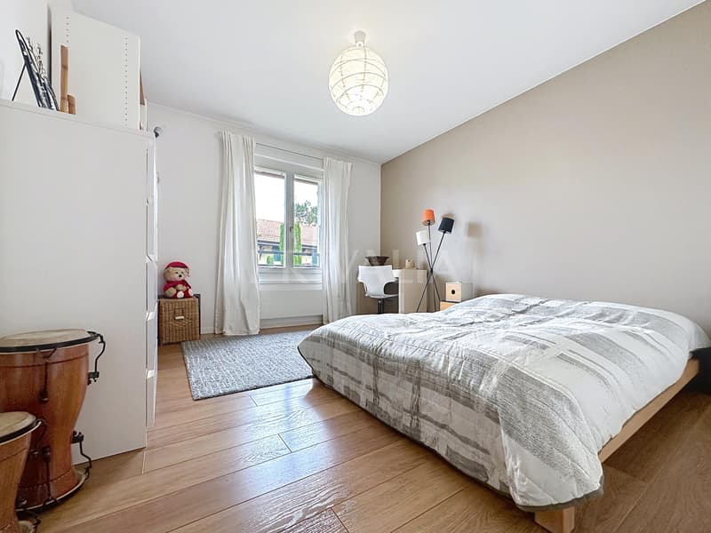 Grand duplex rénové de 235 m2 - Bernex (6)