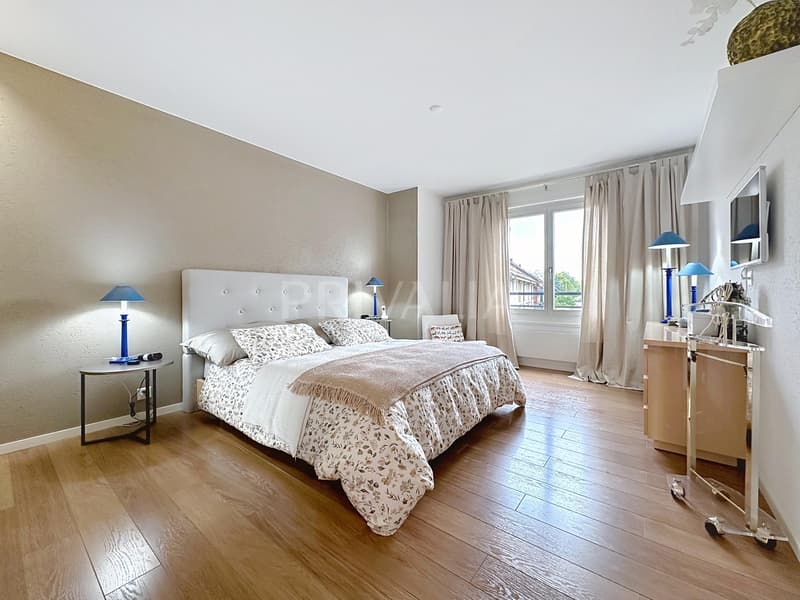 Grand duplex rénové de 235 m2 - Bernex (5)