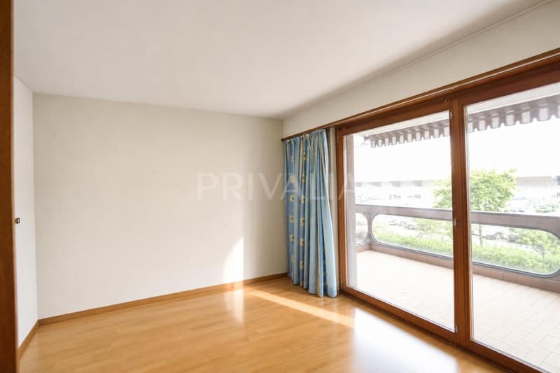 En exclusivité : Charmant 2½ pièces avec balcons et vue sur le lac (6)
