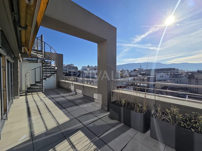 Duplex d'exception avec terrasse panoramique en plein coeur du centre ville (8)