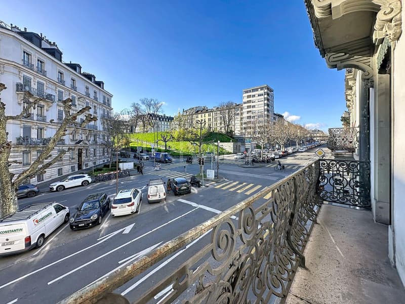 Appartement de prestige dans un bel immeuble au centre-ville (7)