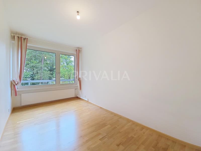 Magnifique appartement traversant dans un environnement verdoyant au coeur de Florissant (9)