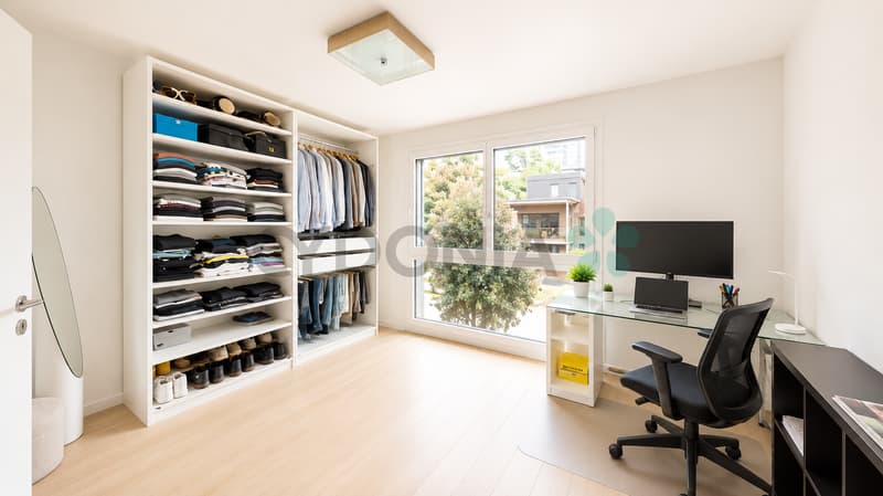 Exclusivité Belle maison mitoyenne de 135 m²,sur trois étages, en zone résidentielle d'Aire. (6)