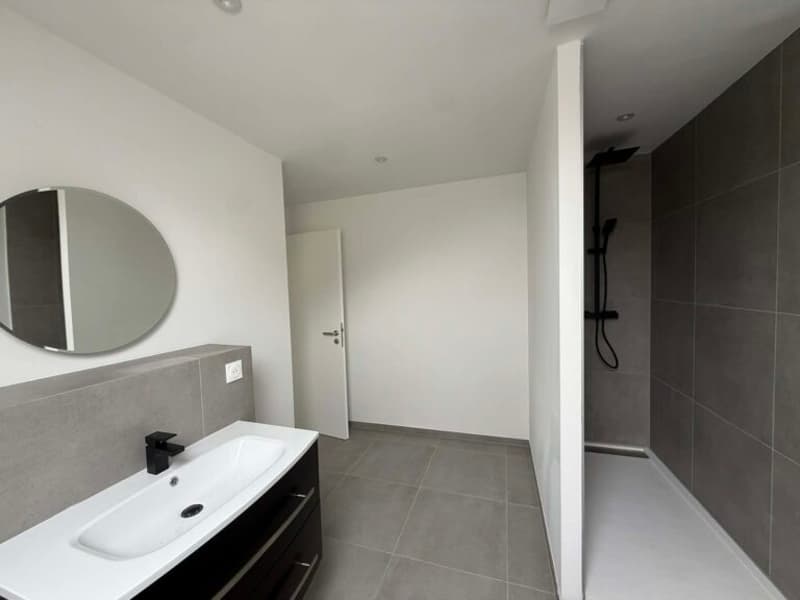 Réf: 11169*** Région Frontalière: bel appartement entièrement rénové env. 65 m² (5)