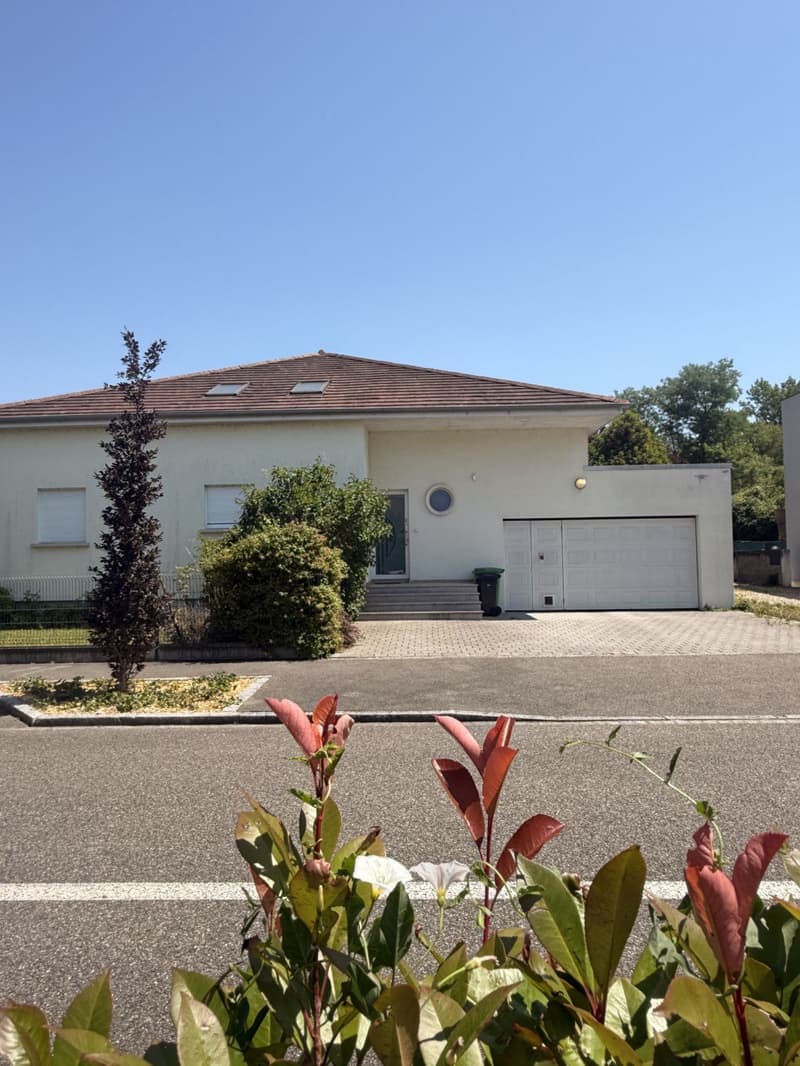Réf: 11173*** Secteur frontalier: Villa de luxe contemporaine env. 270 m² (5)