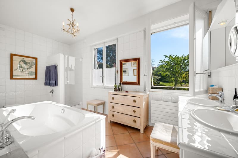 Maison individuelle à proximité du Bourg et du lac (8)