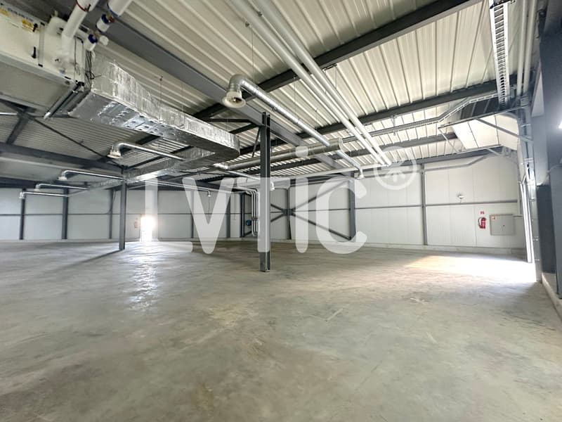 Dépôt, atelier de 524 m2 à louer à Villeneuve (3)