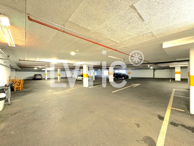 Showroom, bureaux, locaux de 290 m2 à louer à Conthey (7)