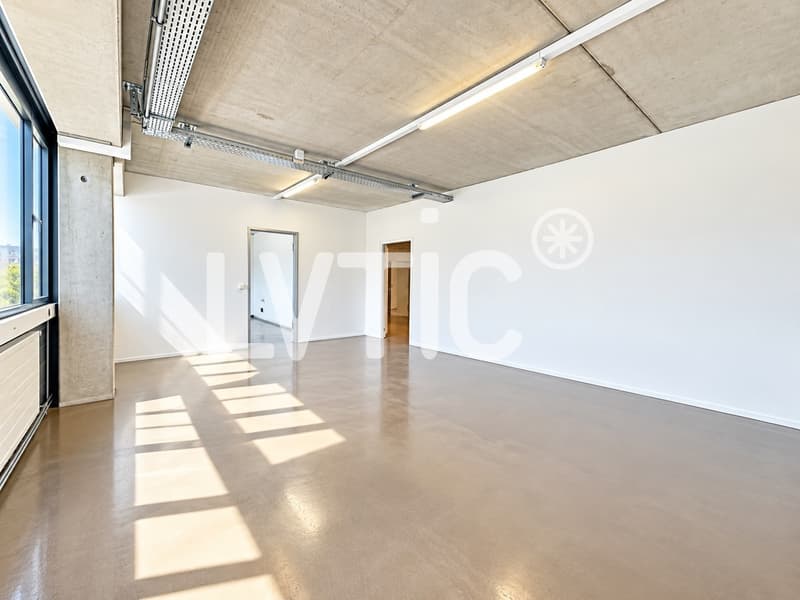Locaux, production, dépôt, bureaux de 330 m2 à louer à Nyon (3)