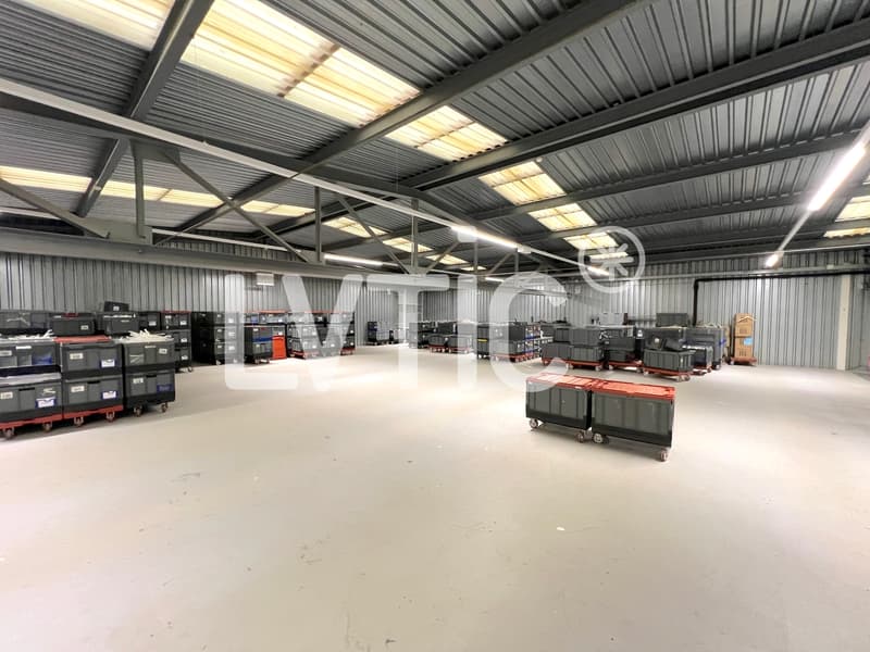 Dépôt de 2200 m2 divisibles dès 1500 m2 à louer à Meyrin - Satigny (7)