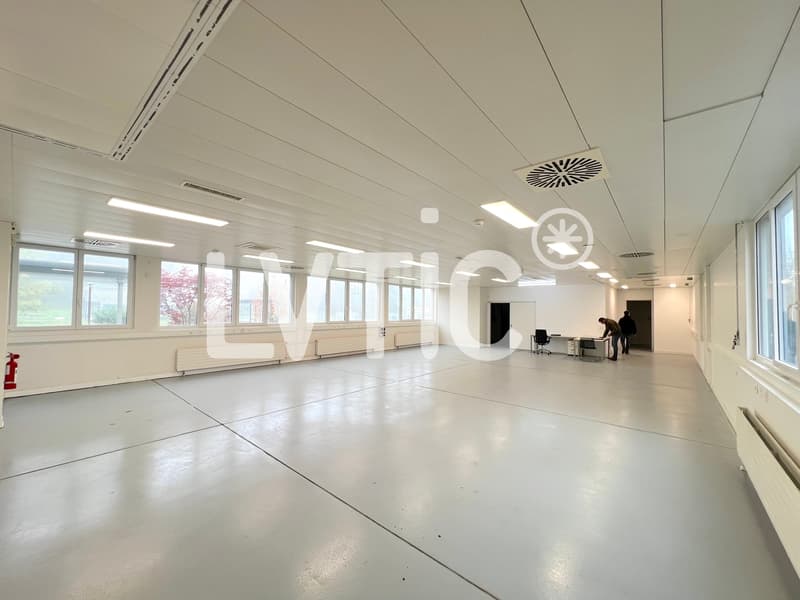 Site industriel de 5500 m2 divisibles à louer proche de Nyon (8)
