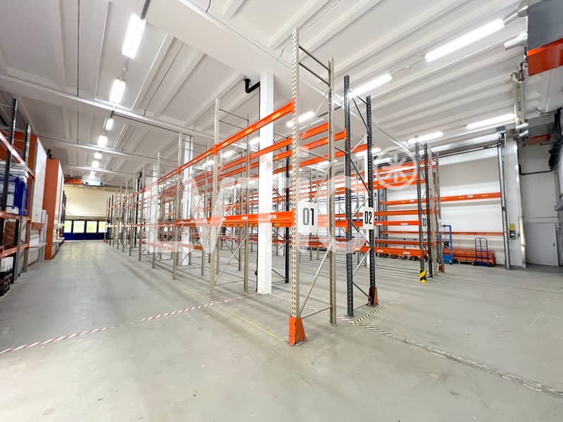 Site industriel de 5500 m2 divisibles à louer proche de Nyon (2)
