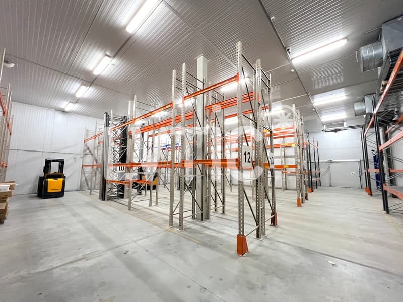 Site industriel de 5500 m2 divisibles à louer proche de Nyon (4)