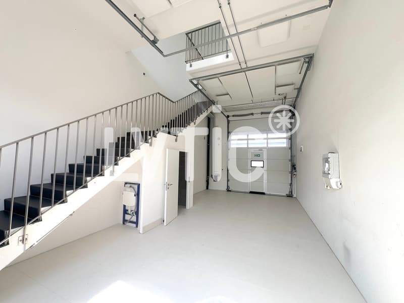 Ateliers, dépôts, bureaux de 3000 m2 divisibles à louer à Collombey (11)