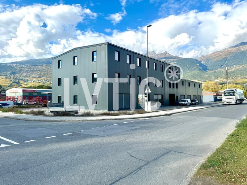 Bâtiment industriel de 1800 m2 sur parcelle de 1680 m2 à vendre Sierre (4)