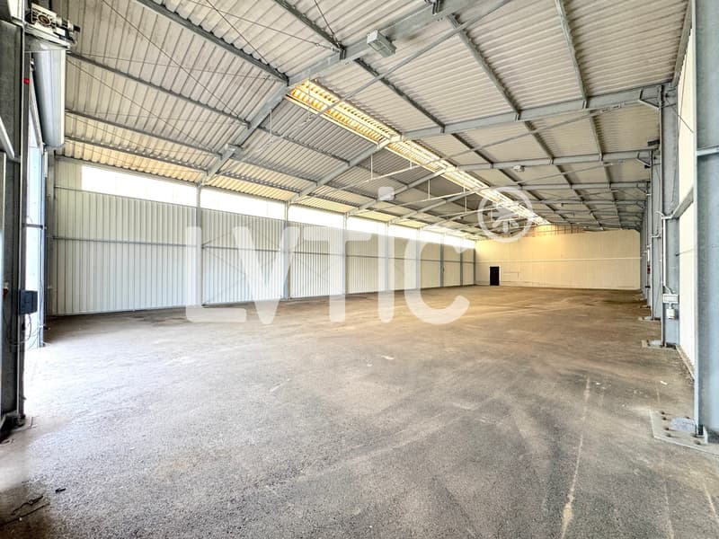 Dépôt, atelier de 600 m2 divisible dès 300 m2 à louer à St-Aubin (2)