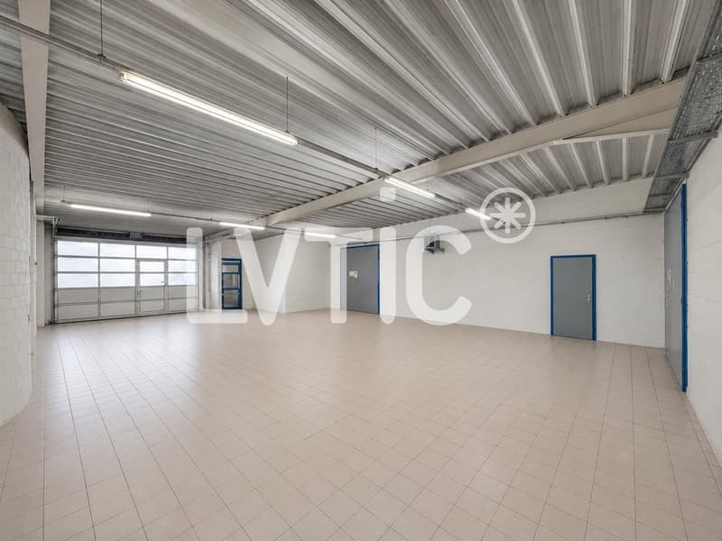 Halle industrielle de 795 m2 divisibles à louer à Yverdon - Treycovagnes (2)