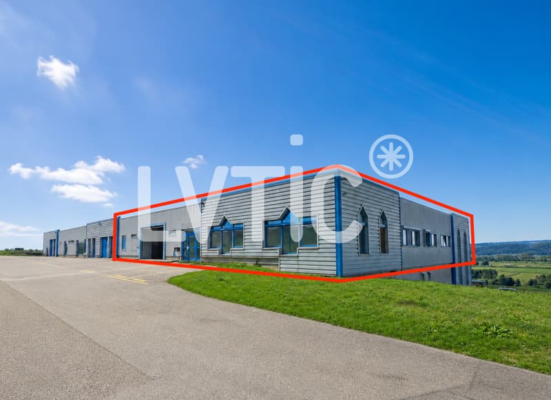 Halle industrielle de 795 m2 divisibles à louer à Yverdon - Treycovagnes (1)