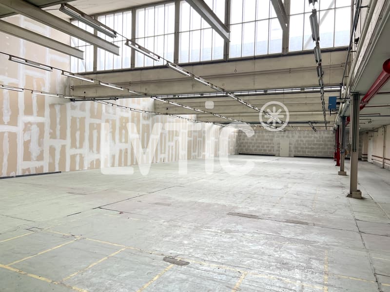Dépôt de 700 m2 à louer à Crissier (2)