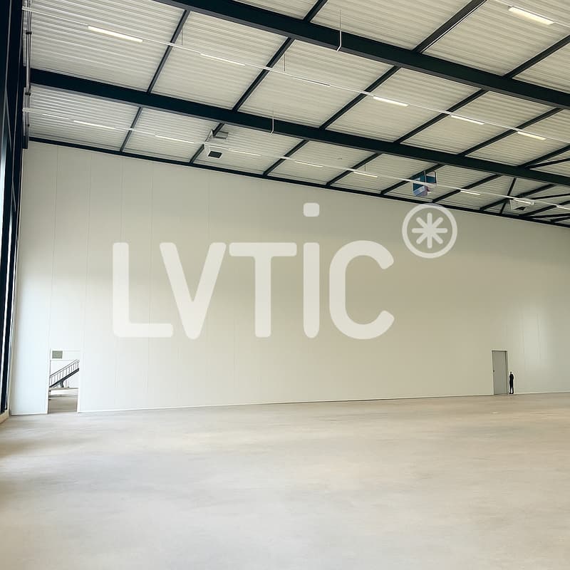 Entrepôt, dépôt, halle de 950 m2 à louer proche Sion - Vétroz (6)