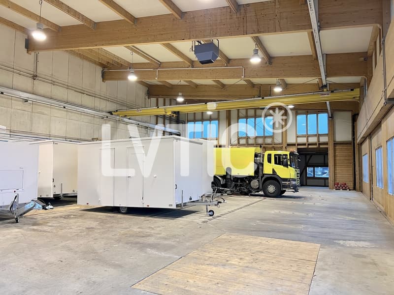 Atelier, dépôt de 1000 m2 à louer proche de Châtel-Saint-Denis (2)