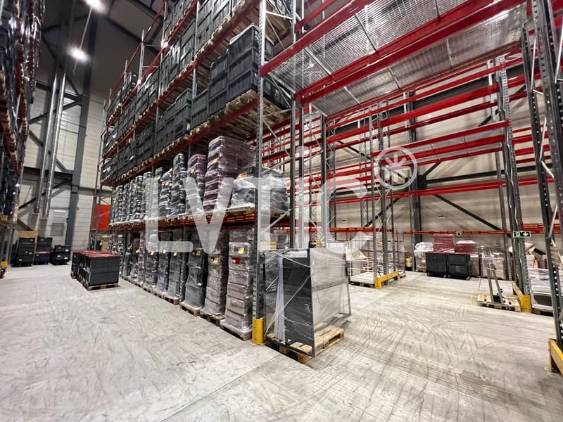 Dépôt de 4000 m2 divisibles dès 2200 m2 à louer à Meyrin - Satigny (2)
