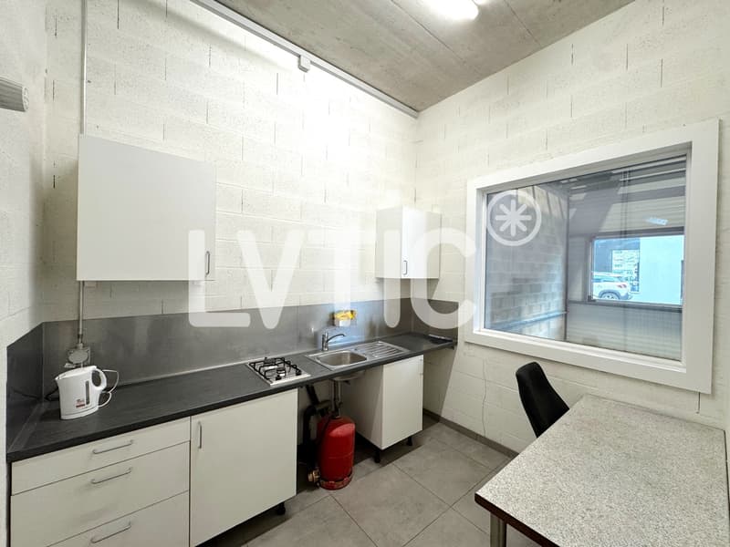 Atelier, dépôt de 394 m2 à louer à Yverdon-les-Bains (4)